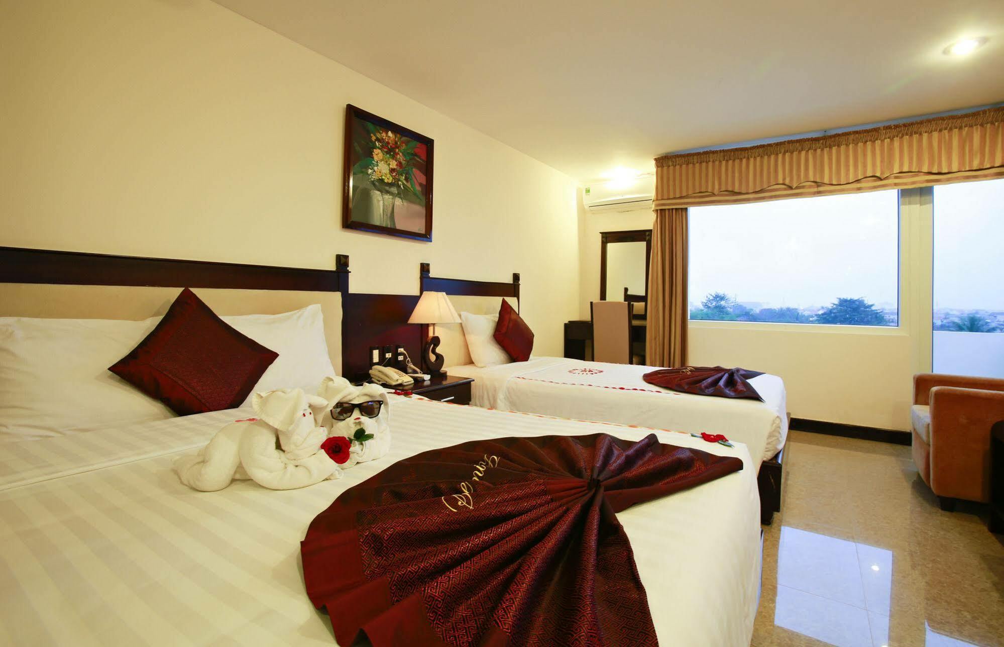 Serene Shining Hotel & Spa Hue Dış mekan fotoğraf